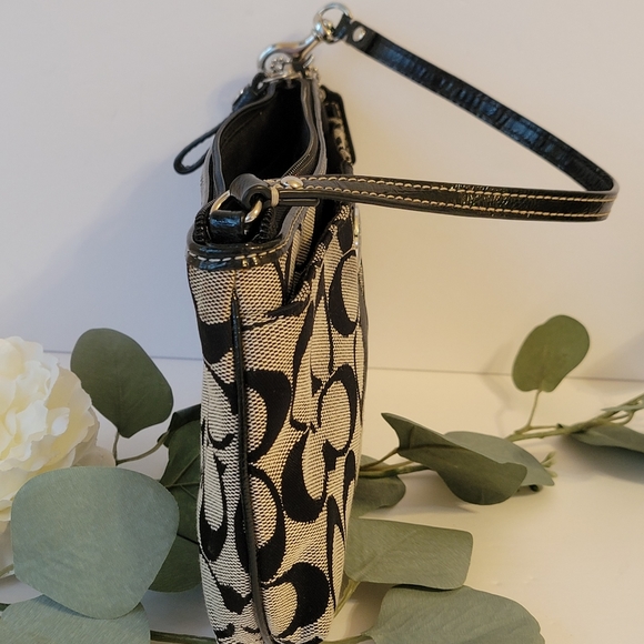 Coach signature canvas logo small wristlet bag